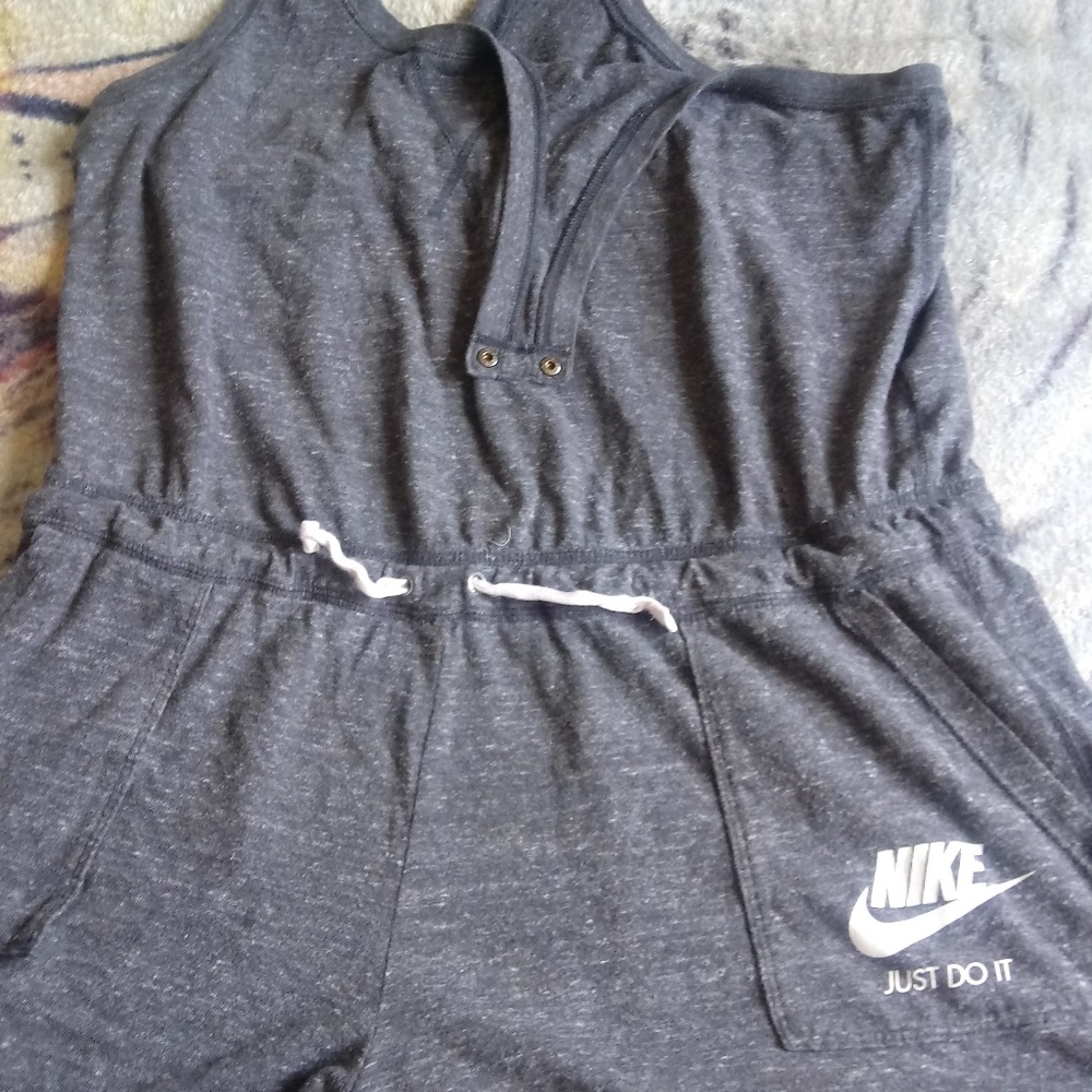 Nike Short Fit - Picture 2 of 2